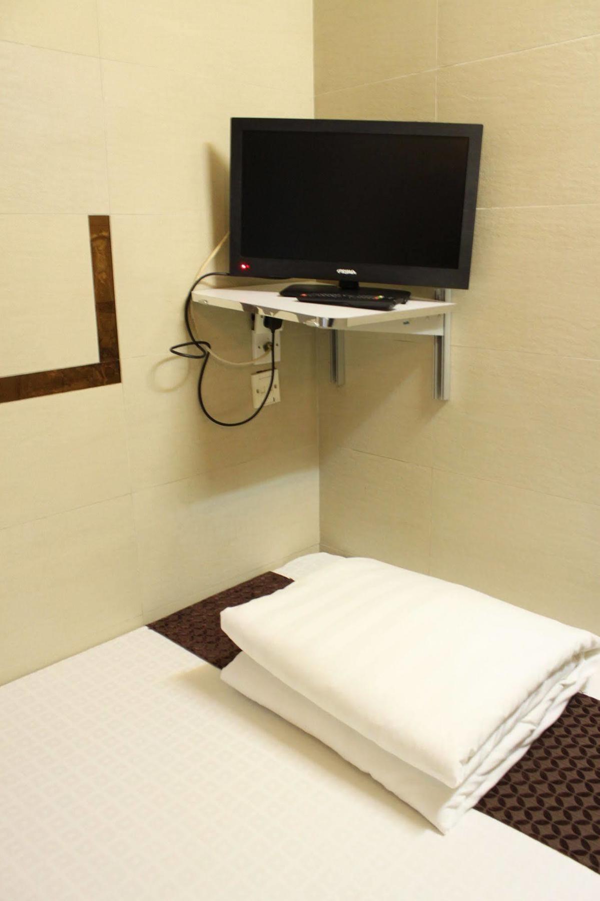 Osaka Hostel ฮ่องกง ภายนอก รูปภาพ