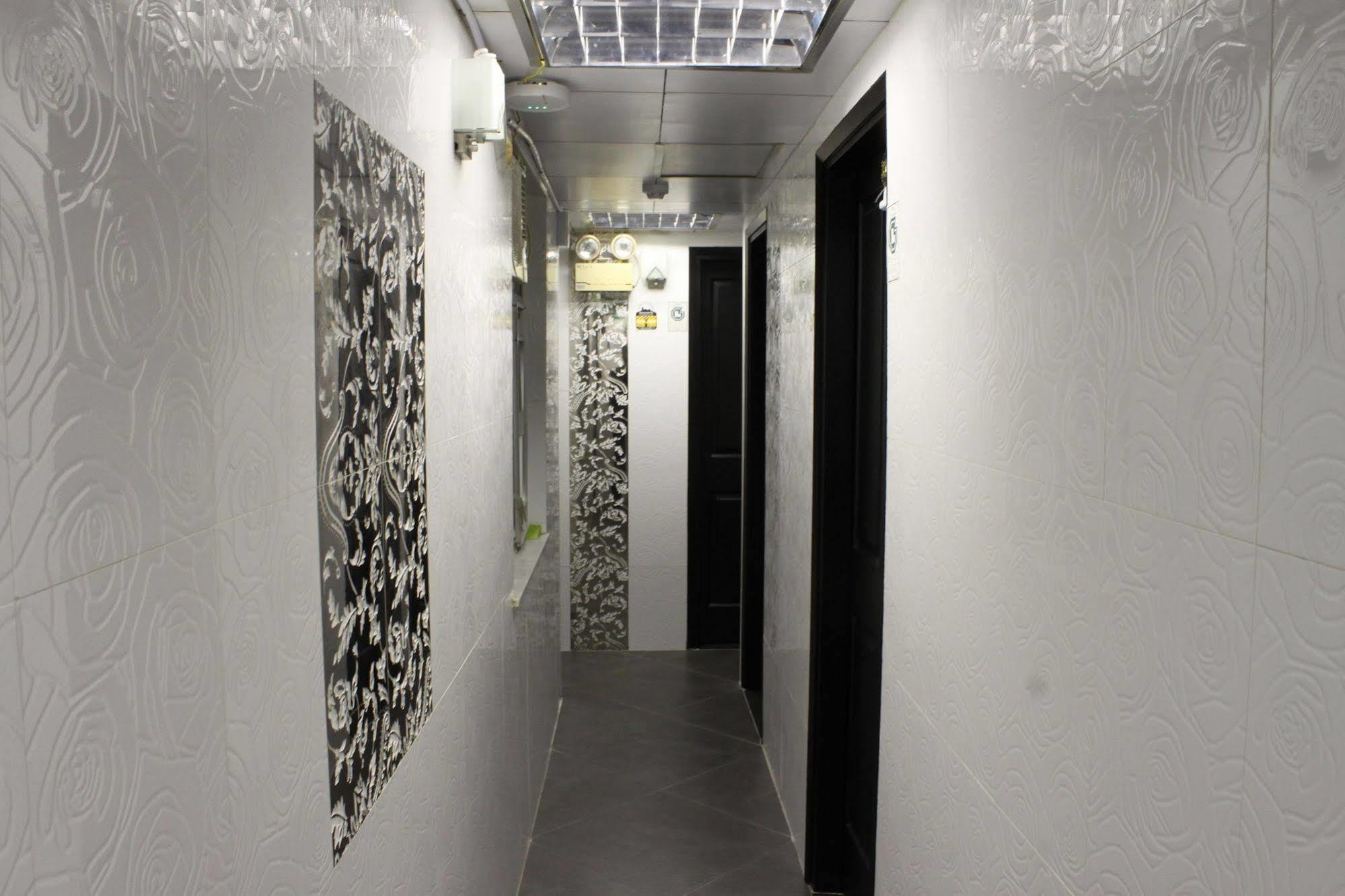 Osaka Hostel ฮ่องกง ภายนอก รูปภาพ
